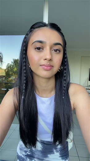 Dazzling Bollywood Dance Performances by Prisha Varsani