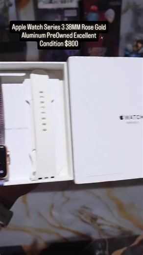 Apple Watch Series 3 38mm Rose Gold — PreOwned, Excellent