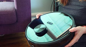 Watch Robot Vacuum Unboxing and First Use on Amazon Live