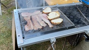 new Drifta Stockton charcoal box. love this feature. slide the top out of the way to add / subtract or move charcoal to regulate temp 😀👍 | Drifta Camping and 4WD