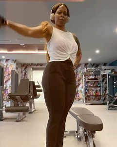 58K views · 3.2K reactions | My faces be so extra tho... ✨ 1 hour of cardio before arms ✨ Because... pasta night. ‍ | Chrisette Michele | Facebook