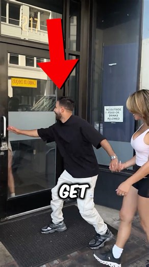 Why Do Girlfriends Get Angry At This? 🤣