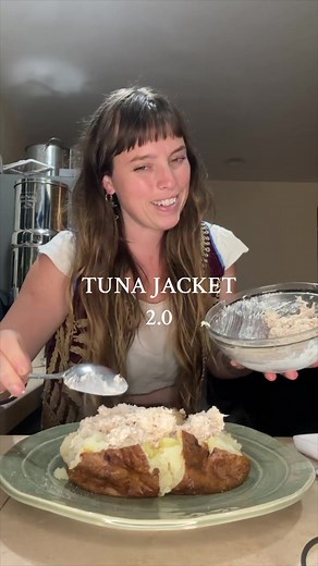Tuna jacket, they could never make me hate you 🫶 🐟 . . . #bakedpotato #jaketpotato #englishfood #americanfood #