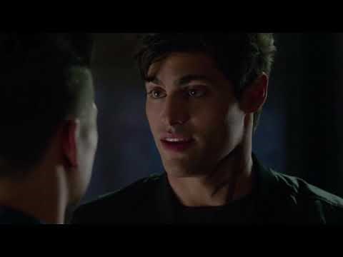 Shadowhunters 1x12 - Alek & Magnus, l'amour VF