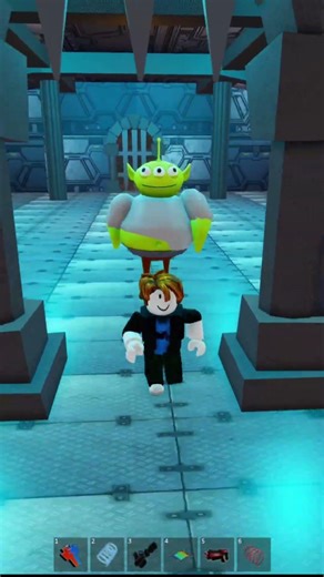 Noob Escapes Alien prison run #roblox #shorts