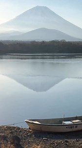 “Ichi-go ichi-e” is a proverb rooted in the philosophy of impermanence. Literally translated to “one time, one meeting,” the phrase carries the sentiment that every moment is a once-in-a-lifetime occurrence. The saying reminds us that the circumstances, people, and emotions we experience in a given moment will never recur in the same way, no matter how hard we try to recreate them. They are impermanent and all we have left is the beauty that arises from their transience. This famous proverb actu