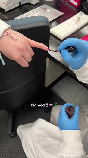 Dawson College’s Biomedical Laboratory Technology students welcome you to their labs! Here’s an insight on what we’ve been upto so far.🧑‍🔬☣️ #fyp #stem #lab #healthcare #mlt #biomed #medical #medtok #students #labrats #microscope #blood #medlabtech #biomeddawsoncollege #greenscreen
