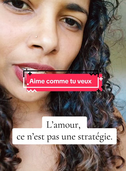 À force d’écouter tout le monde te dire comment aimer… tu finis par ne plus savoir comment toi tu aimes. “Fais pas ci.” “Sois comme ça.” “Dis ça, mais pas trop.” Mais l’amour, ce n’est pas une stratégie. Ce n’est pas une technique à appliquer pour être choisi(e). C’est une expérience à vivre. Tu vas te tromper, apprendre, ressentir, te réajuster… et c’est exactement comme ça que tu te rapproches de ce qui est juste pour toi. Arrête de vouloir être parfait(e). Sois vrai(e). Parce qu’au final, ce 