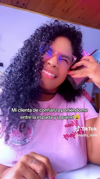 Si mi clienta dice que así es, así fue, no tengo nada más por decir jajaja #uñasBuga #humortiktok #humormanicurista #fypシ #paratii