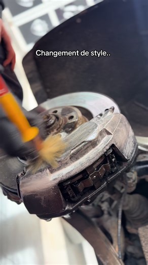 📞 06.59.86.91.74 📞 07.91.01.91.18 ‏✨ KARISMA GARAGE AUTO DETAILING ✨ مركز التلميع ونزع خدوش السيارات و وضع طبقات الحماية 🔥 ‏Nos services: ‏- Nettoyage approfondie 🧼 كل ما يخص من ترميم و غسيل داخل السيارة. ‏- Lavage spéciale (Shampooing et méthodes professionnelle) غسيل خاص 🔥 ‏- Correction du vernis (Élimination des rayures) نزع الخدوش 🤩 ‏- Pack brillance تلميع السيارات ✨ ‏- Dressing des pneus et plastique ‏- Rénovation des optique تصحيح وتلميع أضواء السيارة 💡 ‏- Application ceramique جميع