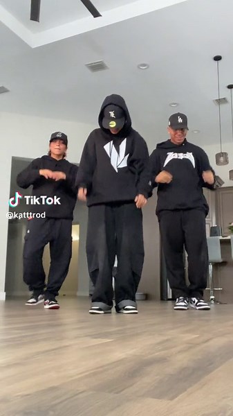 Light work 👌🏽 (dc: @Denzil🥤 )