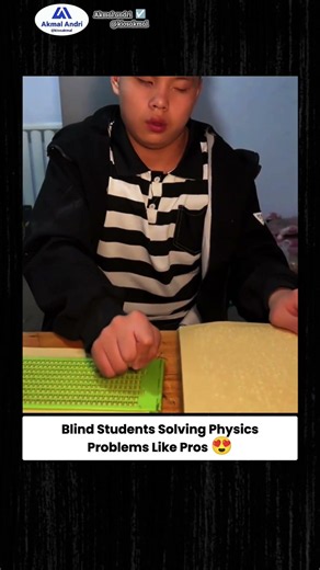 Blind Students Solving Physics Problems Like Pros😍