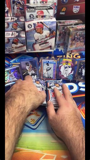 2025 Topps Hobby Box Baseball Break (BB26026) 1 of Each Heritage & Topps Series 2