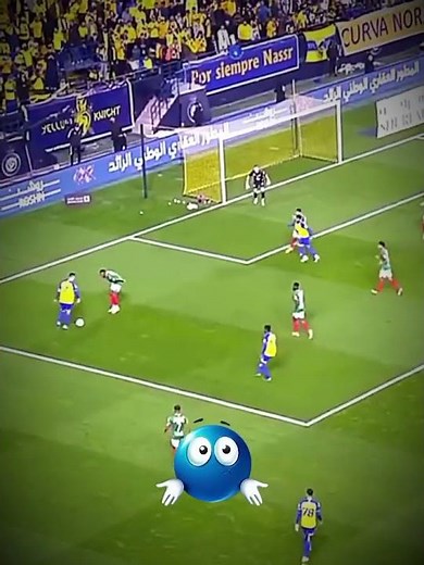 Cristiano Ronaldo – Insane Dribbling Skills & Power Shots 🔥⚽