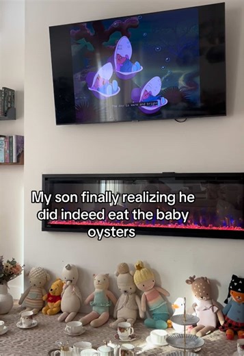 Alice in Wonderland's Surprising Oyster Scene Explained