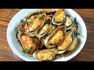 Simple and delicious | Stir Fried Mussels With Roasted Chili Paste and Thai Basil
