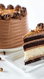 Five. More. Days. Cheesecakes To Go are almost here! 🍰 NEW 10” Cheesecakes 🍰 Gustinis, mini versions of our delicious Cheesecakes 🍰 Grandoise Cheesecakes To Go 🍰 Grandes Tortas Plus, new flavours are coming too! Get your forks ready, they’re here December 3. — Encore cinq jours. Les Cheesecakes To Go arrivent bientôt ! 🍰 NOUVEAUX Cheesecakes 10 pouces 🍰 Gustinis, mini versions de nos délicieux Cheesecakes 🍰 Grandoise Cheesecakes To Go 🍰 Grandes Tortas De nouvelles saveurs sont également 