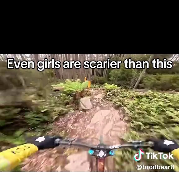 Fixie Bike Tricks Tutorial for Enthusiasts