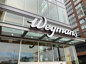 Christmas 2025 Grocery Store Hours In VA: Trader Joe's, Costco, Safeway, Giant