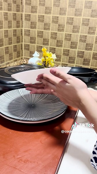 Crockery Unboxing for Beautiful Food Presentation