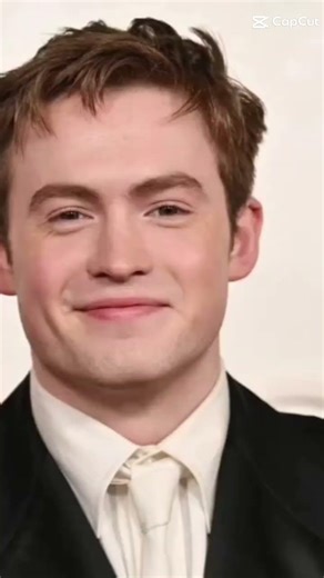 Sadie Sink Kit Connor Florence Pugh Chris Evans Emily Blunt Tom Holland - Sound Effects Red Zone 2