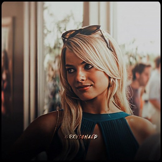 Iconic Naomi Lapaglia Edits Featuring Margot Robbie