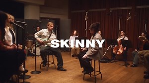 Billie Eilish - SKINNY （中英文歌词）