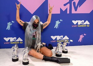 MTV Video Music Awards 2020: триумф The Weeknd и другие победы артистов