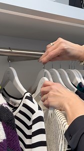 69K views · 341 reactions | Ultieme opruimtips voor je kledingkast met Karina Hoeve Is het overzicht in jouw kledingkast ver te zoeken? Schep orde in de chaos en krijg je kledingkast weer op orde met de opruimtips van Karina! Jouw kledingkast opgeruimd? Verkoop je items op Retravel: https://www.studioanneloes.nl/tweedehands/ #studioanneloes #anneloes #opruimtips #capsulewardrobe #essentials #basics #travel #travelstof #tips | Studio Anneloes | Facebook