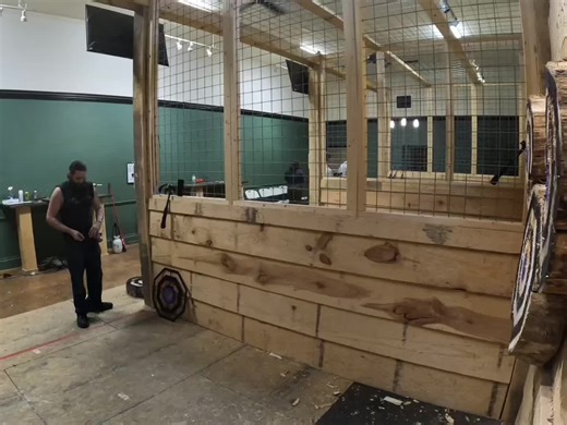 @Björn Järnsida I see you 🤌🔪🥫🖐️ @ouachitaaxeandale #theaxebender #revelinwhatyouare #followme #knifethrowing #fyp @Mac @TheMAxebendersThrowcast