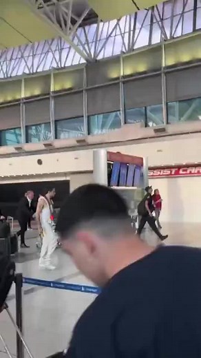 Liam Payne's Arrival in Argentina: One Direction Fan Excitement