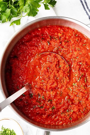 Easy Homemade Tomato Pasta Sauce
