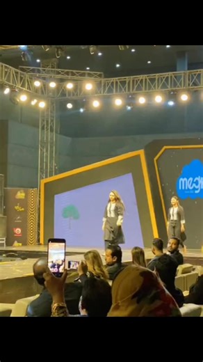 Stunning Fashion Show Highlights