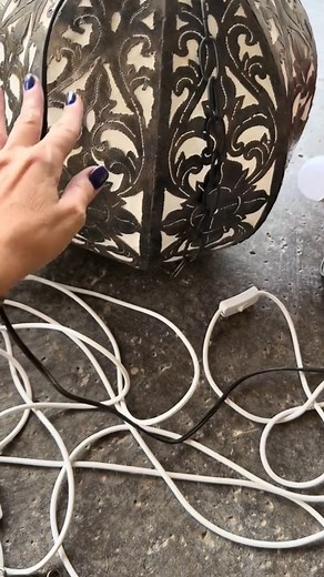 3.4K views · 118 reactions | Lets style Secondhand Lanterns Outside No Electrical Needed lightinghack lantern upcycledhome entertaining entertaininghack ❤殺#foryouシ #fypシ #viralreelsシ #usa #BOOMchallenge #usa #fypシ #foryoupageシ #foryoupageviralシ゚ #explore #explorepage | Sarah Teresinski | Facebook