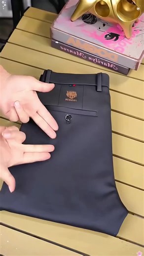 Seluar Slack Selesa untuk Kerja dan Dating