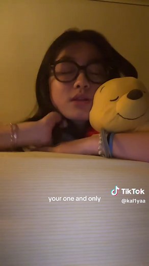 this song is sooo good and soo sadd... • • • #rosé #numberonegirl #rosie