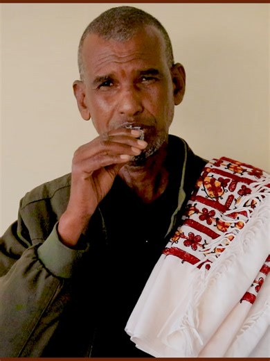 Dadka deegaanka ay hoos timaado buurta nuur baqayaale oo markale cabasho muujiyey.