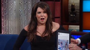 On The Late Show with Stephen Colbert, Lauren Graham addressed that Gilmore Girls coffee cup controversy: | Yahoo News