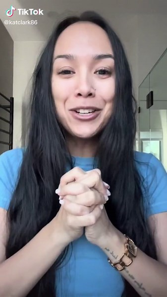 Clean Toilet Tips and Tricks for a Sparkling Bathroom