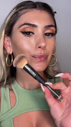 Introducing the Versatile It Cosmetics Heavenly Luxe Brush