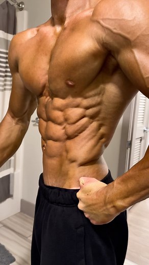 715K views · 4.9K reactions | It’s show day  showing off my first coat of tan. My face isn’t tanned yet so you don’t get to see that  - Photo credit and coach @louie_gucci - By far the best I’ve ever looked - - - - - - - #ripped #abs #sixpack #shredded #bodybuilding #mensphysique #aesthetic #workout #motivation #workoutmotivation #model #malemodel #finessmodel #gym #gymmotivation #fit #fitness #fitnessmotivation | Jason Bjarnson | Facebook