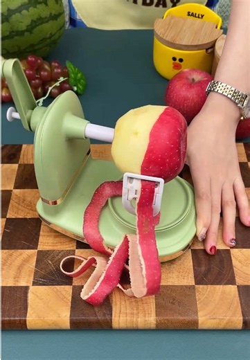 Applesauce/pie prep just got 10x faster-this manual peeler is chef-level#christmas #HomeEssentials