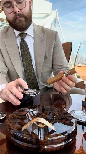 The EMPYREAN Heraldos paired with a beautifully fresh non-alcoholic Wild Idol Sparkling Rosé 🍾🍂