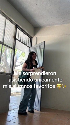 Los tqm muchas gracias por la sorpresa 🥰✨ | surprising our teacher