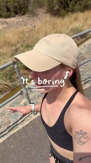 Emma Combs | Lifestyle Coach & Nutritionist on Instagram: "“It’s boringggggg” But what if we would have it more enjoyable and make it work for YOU?! The harsh reality is if you want change, you have to be willing to make change, so instead of procrastinating the essential habits, find a way to make the fun! ✅ Listen to a podcast on a walk, walk with a friend! ✅ Keep your meal prep simple, throw a movie on in the background, pop some music on (literally I sit in my lounge room and peel potato’s w