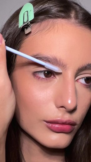 Shape and Set Your Brows with Lift & Fix Brow Gel