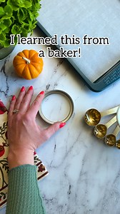 Mason Jar Mini Pies! 🥰 Easy holiday mini pumpkin pies! #pumpkinpie #baking #pie #Thanksgiving | Jeff & Lauren