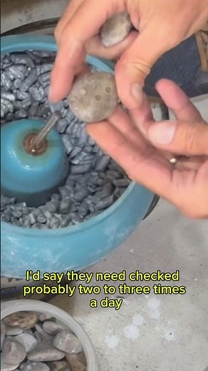 Using a Vibratory rock tumbler