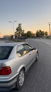 Ngushëllime Familjes! 💔 Rreth orës 04:50, në vendin e quajtur "Rotondo e Kolonjës", shtetasi S. G., 28 vjeç, banues në Tiranë, duke drejtuar automjetin dyshohet se ka humbur kontrollin mbi drejtimin e automjetit dhe për pasojë ka rënë në një kanal me ujë dhe ka ndërruar jetë. Grupi hetimor po punon për zbardhjen e rrethanave dhe përcaktimin e shkakut të aksidentit. | Fieri