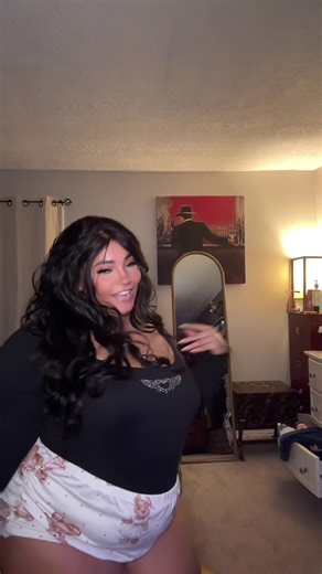 next in a cosplay, who should I become? #chat